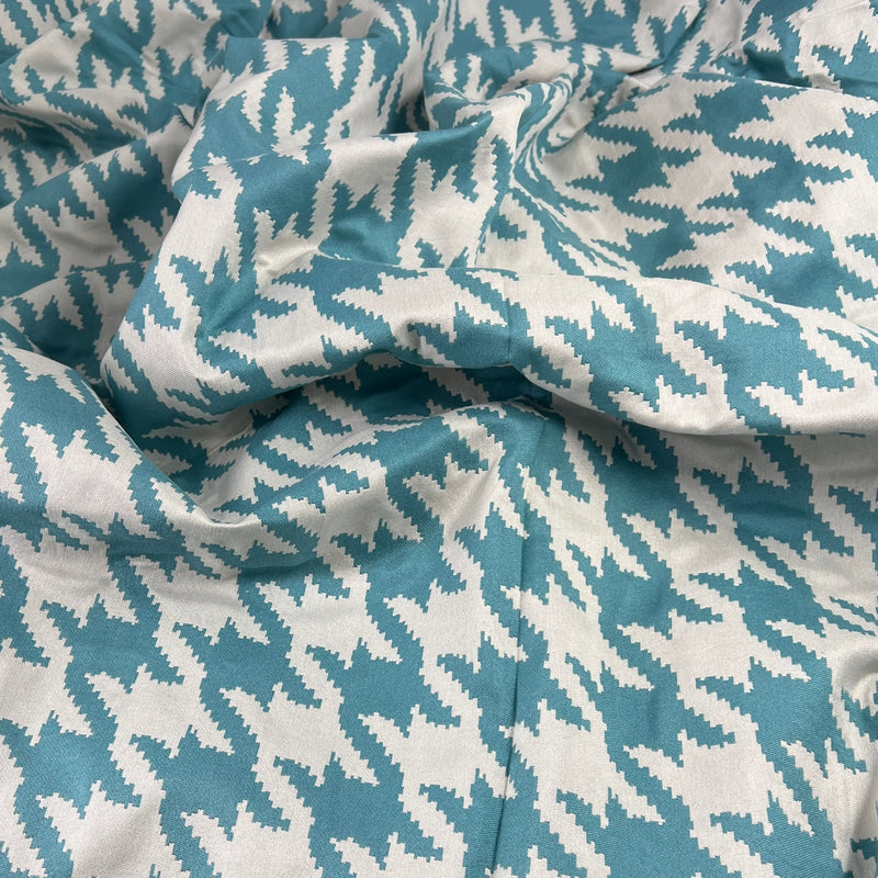 Chunky 2" Houndstooth - 76" Maker's Cut - House & Home Bundles