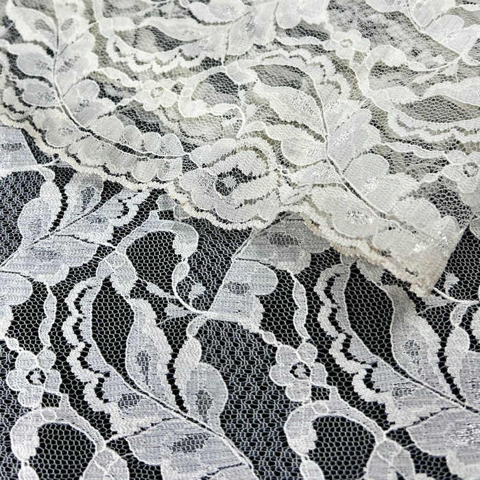 Scalloped Metallic Accented Lace Trim - Off White